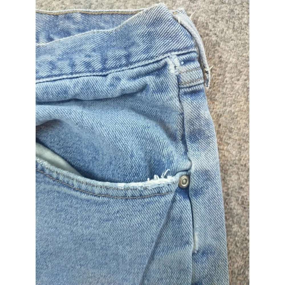 Wrangler 9760WDR Mens Light Wash Straight Leg Distressed Jeans 34x31 Blue Cotton